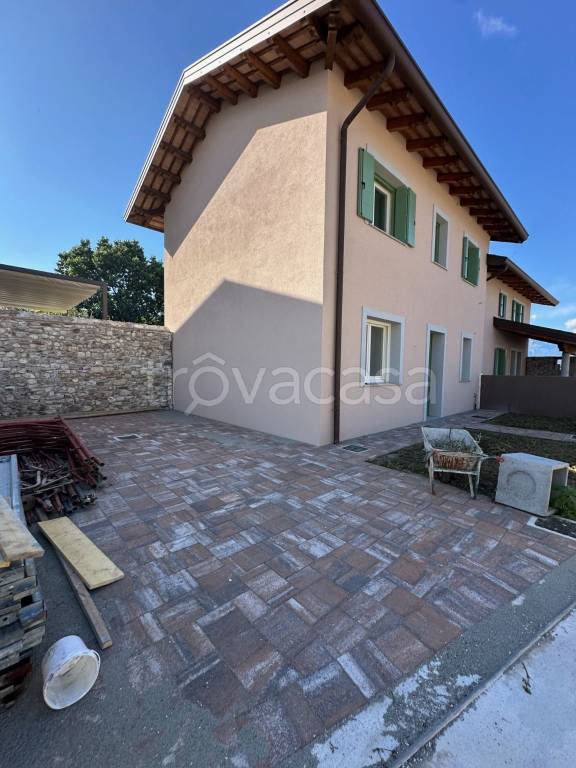 casa indipendente in vendita a Reana del Rojale