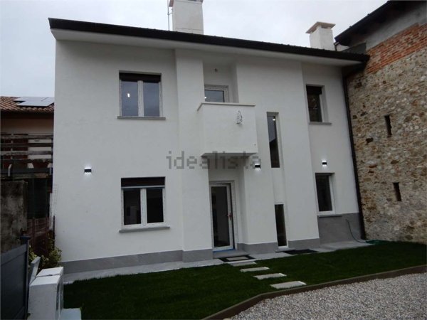 casa indipendente in vendita a Reana del Rojale