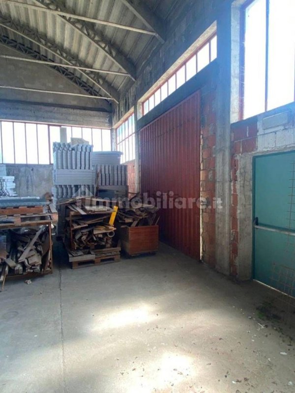 capannone in vendita a Reana del Rojale