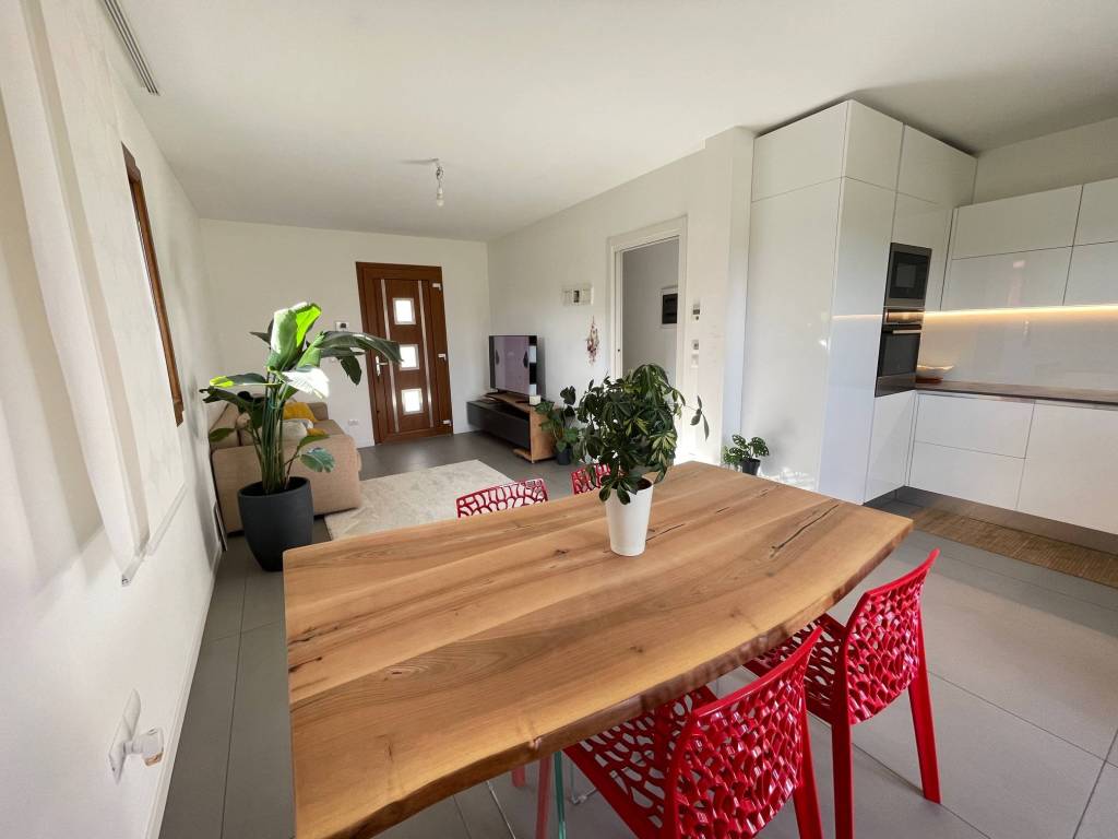 casa indipendente in vendita a Reana del Rojale