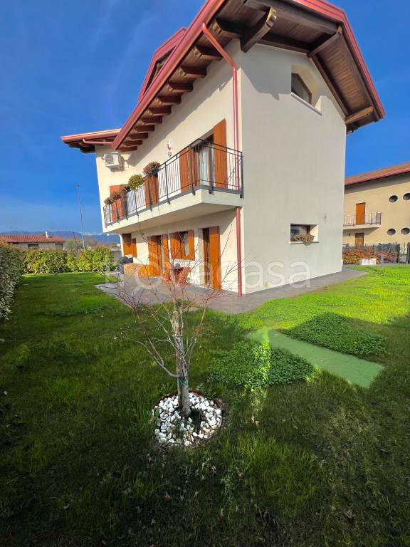 casa indipendente in vendita a Reana del Rojale