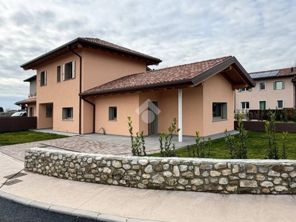casa indipendente in vendita a Reana del Rojale in zona Reana