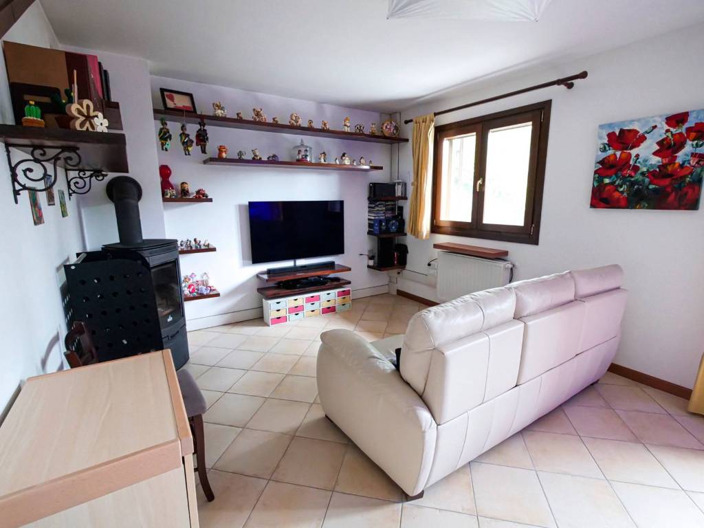 casa indipendente in vendita a Reana del Rojale in zona Rizzolo