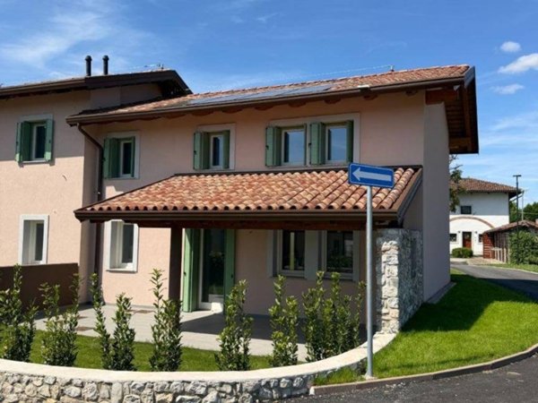 casa indipendente in vendita a Reana del Rojale in zona Reana
