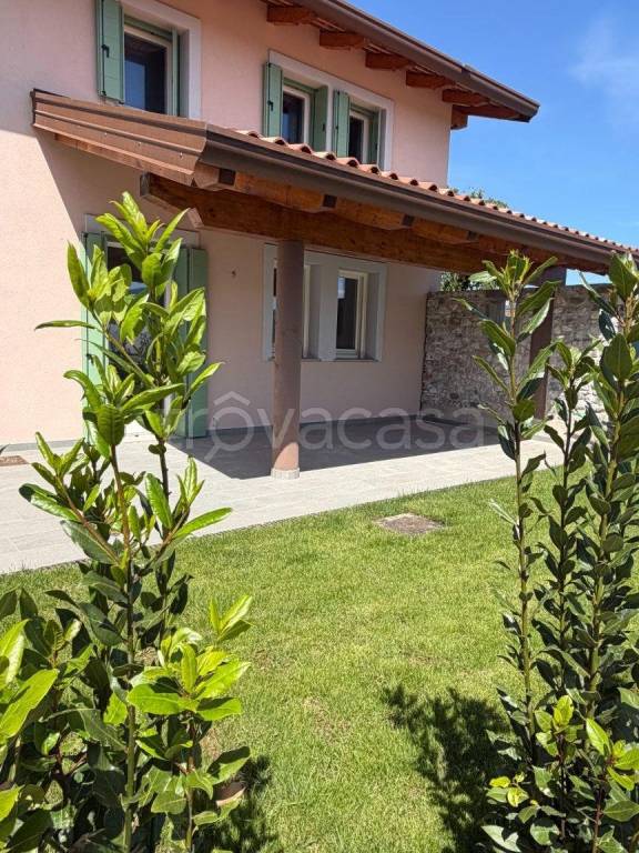 casa indipendente in vendita a Reana del Rojale in zona Vergnacco