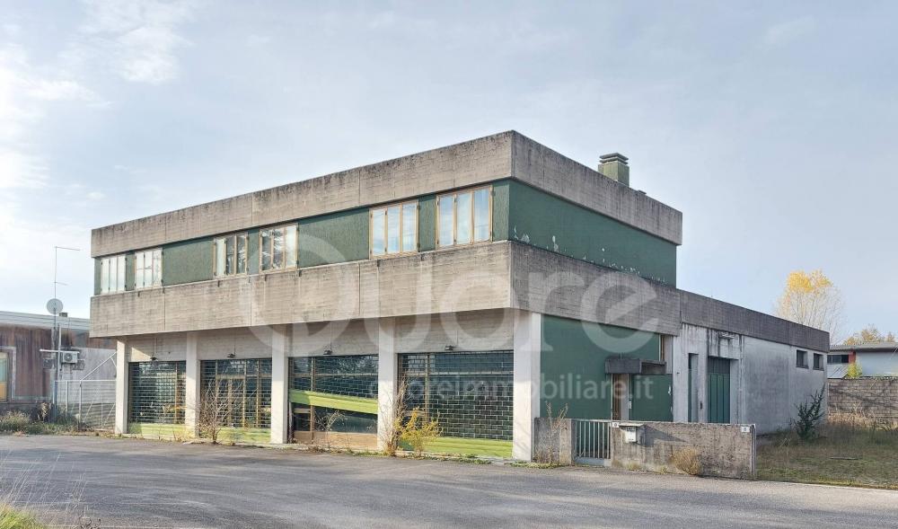 negozio in vendita a Remanzacco