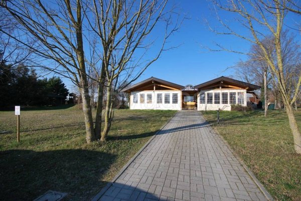 negozio in vendita a Remanzacco in zona Selvis