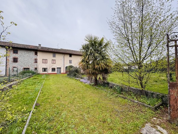 casa indipendente in vendita a Remanzacco in zona Selvis
