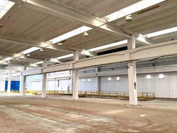 capannone in vendita a Remanzacco