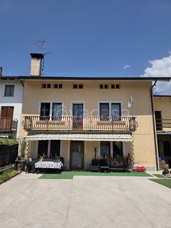 casa indipendente in vendita a Remanzacco in zona Ziracco