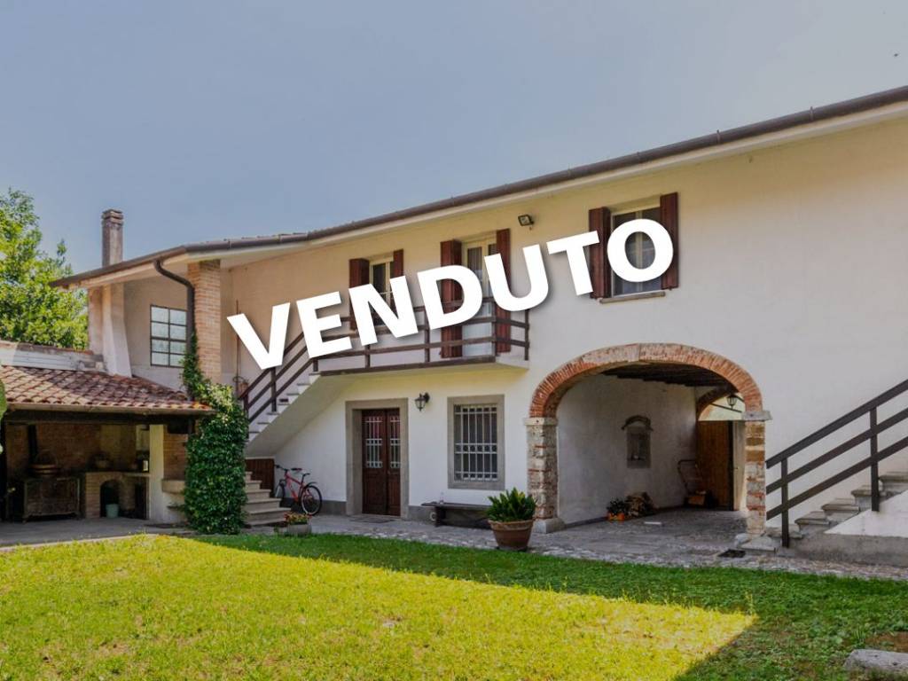 casa indipendente in vendita a Remanzacco in zona Ziracco
