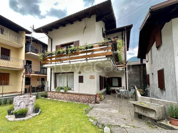 casa indipendente in vendita a Resia