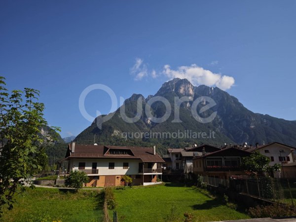casa indipendente in vendita a Resiutta