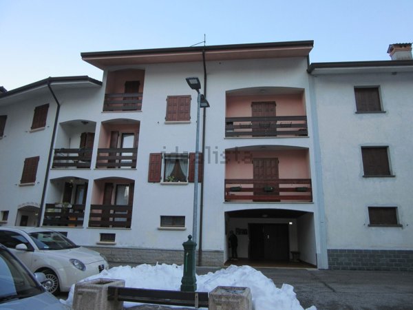 appartamento in vendita a Resiutta