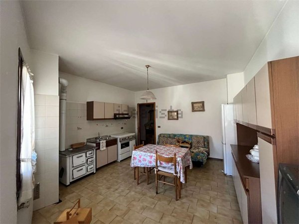 appartamento in vendita a Resiutta