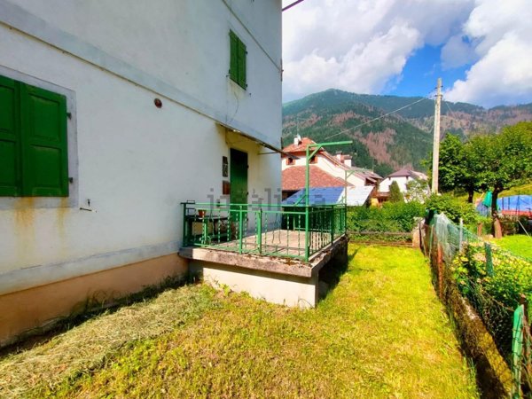 casa indipendente in vendita a Rigolato in zona Magnanins