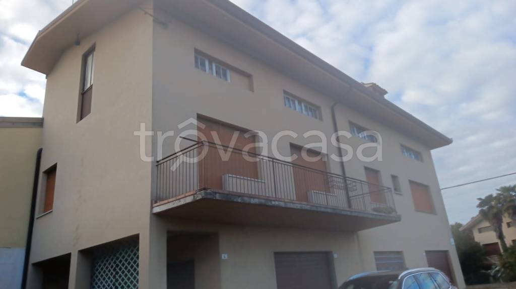 casa indipendente in vendita a Rive d'Arcano