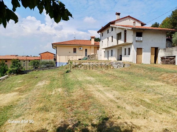 casa indipendente in vendita a Rive d'Arcano