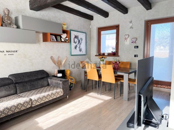casa indipendente in vendita a Rive d'Arcano