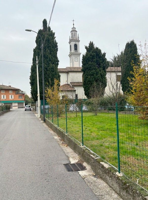 appartamento in vendita a Rive d'Arcano