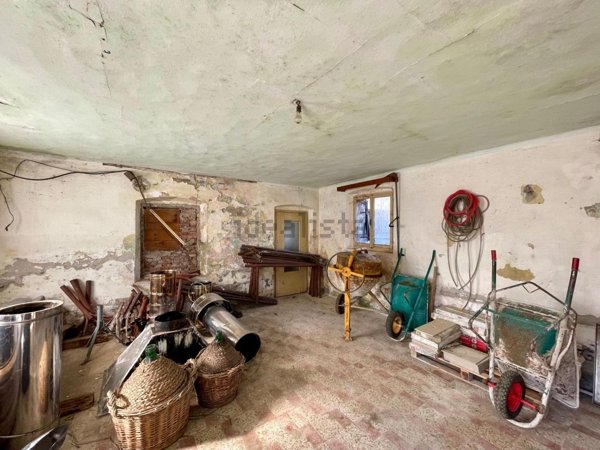 casa indipendente in vendita a Rive d'Arcano in zona Rodeano Basso