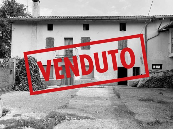 casa indipendente in vendita a Rive d'Arcano