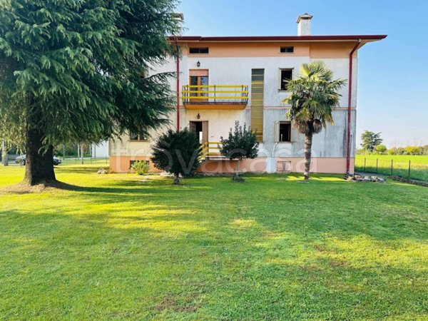 casa indipendente in vendita a Rive d'Arcano