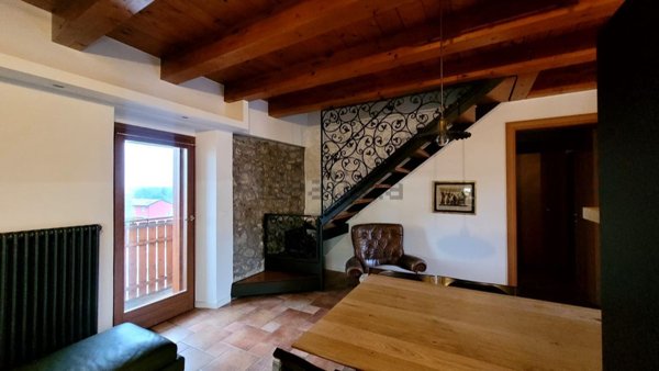 appartamento in vendita a Rive d'Arcano in zona Rodeano Basso