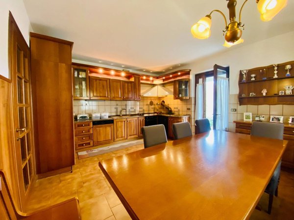 casa indipendente in vendita a Rive d'Arcano in zona Rivotta