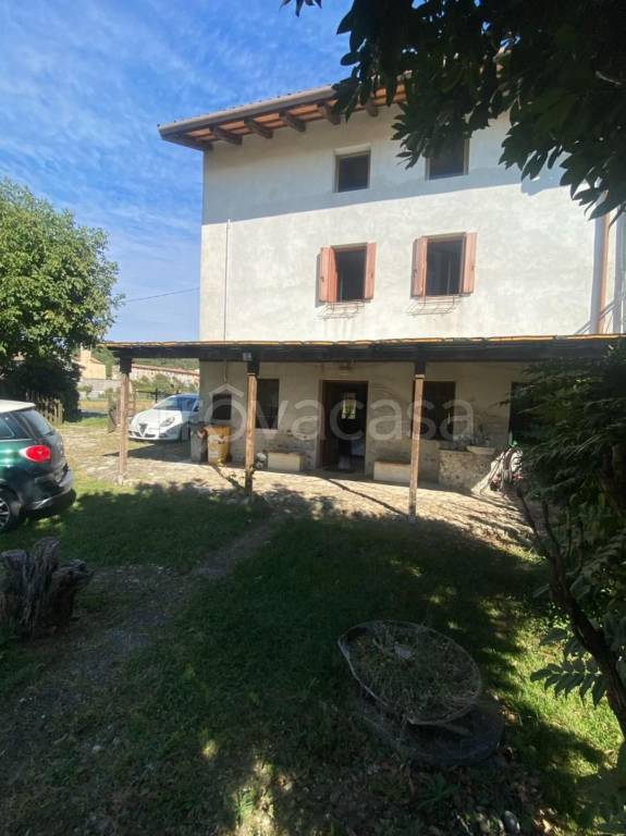 casa indipendente in vendita a Rive d'Arcano in zona Giavons