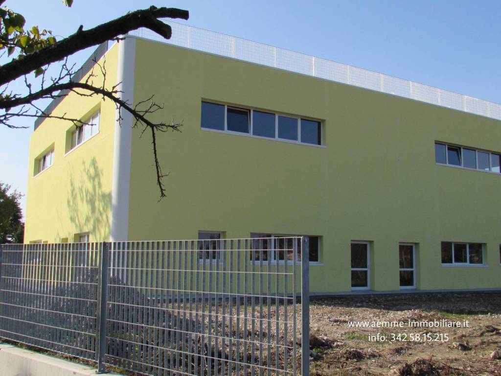 negozio in vendita a Ronchis