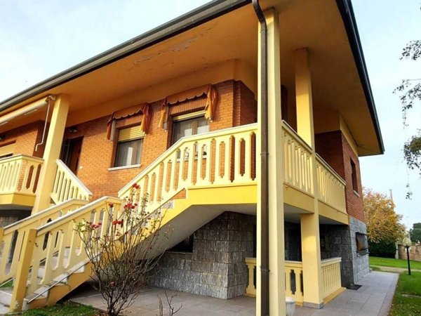 casa indipendente in vendita a Ronchis