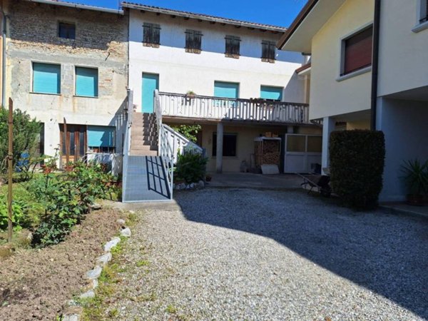 casa indipendente in vendita a Ronchis