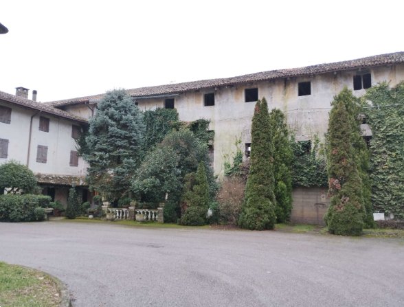 locale di sgombero in vendita a Ronchis