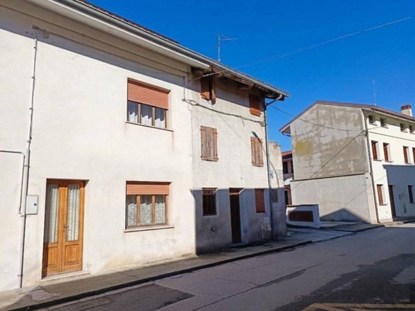 casa indipendente in vendita a Ronchis