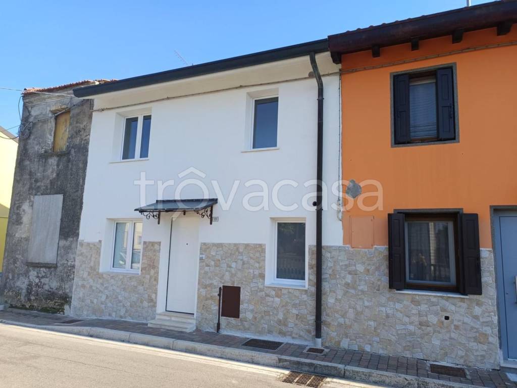 casa indipendente in vendita a Ronchis