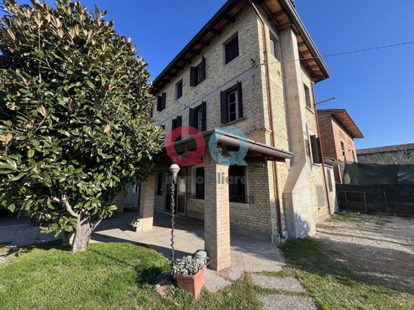 casa indipendente in vendita a Ronchis