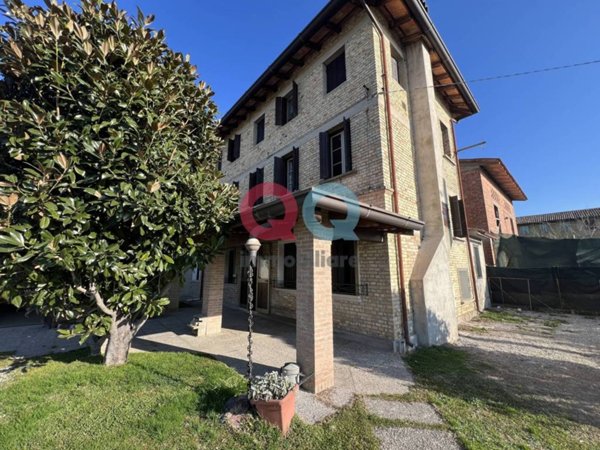 casa indipendente in vendita a Ronchis