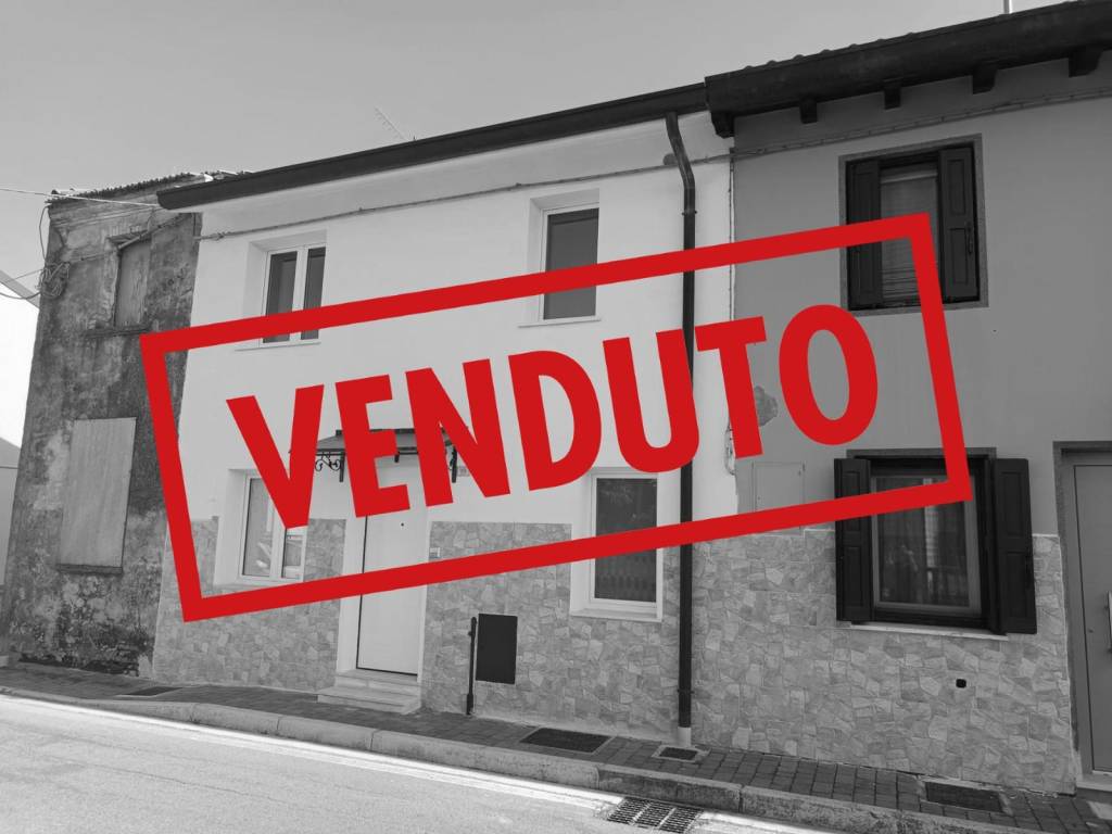 casa indipendente in vendita a Ronchis