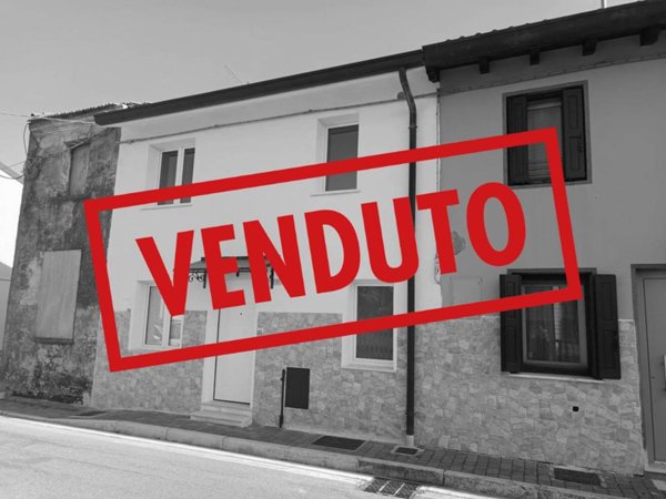 casa indipendente in vendita a Ronchis