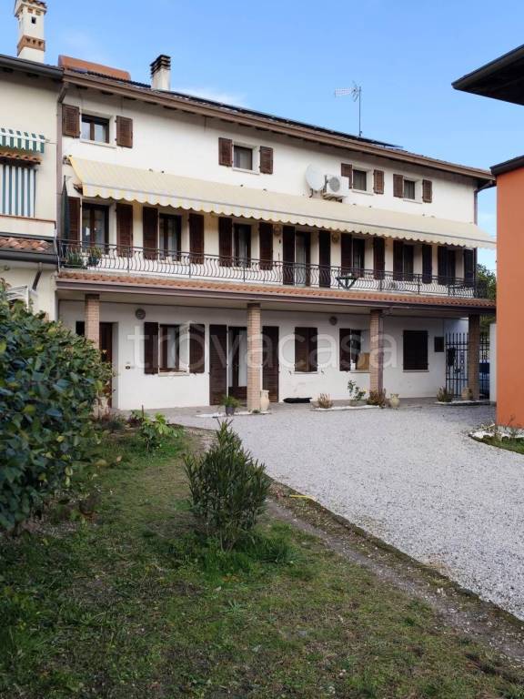 casa indipendente in vendita a Ronchis