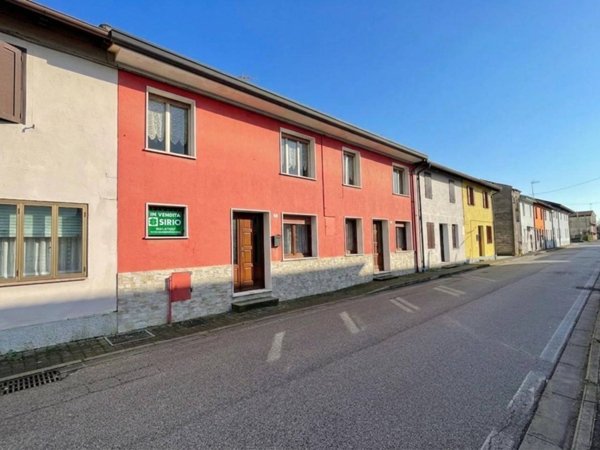 casa indipendente in vendita a Ronchis