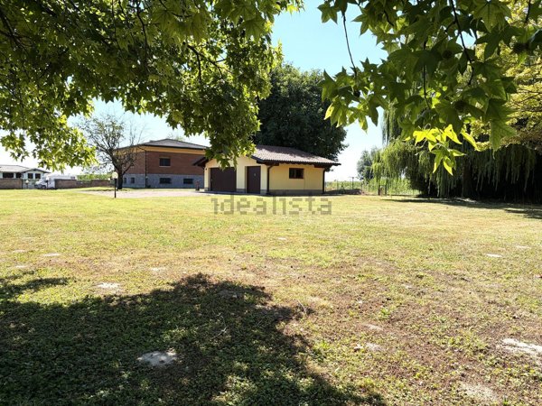 casa indipendente in vendita a Ronchis