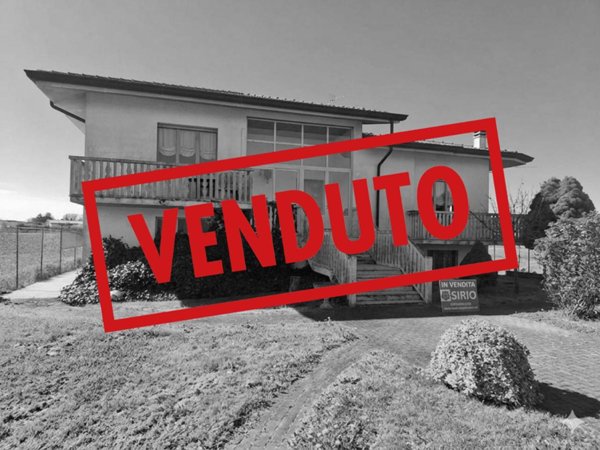 casa indipendente in vendita a Ronchis