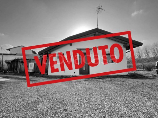 casa indipendente in vendita a Ronchis