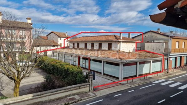 negozio in vendita a Ruda
