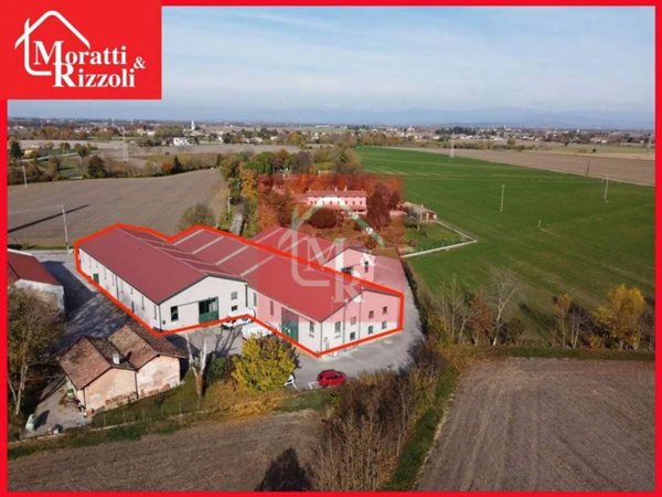 locale commerciale in vendita a Ruda