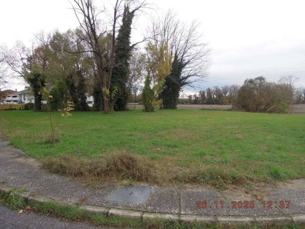 terreno edificabile in vendita a Ruda