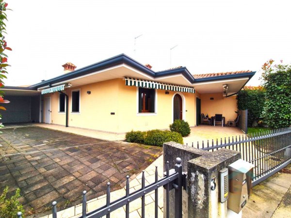 casa indipendente in vendita a Ruda