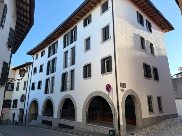 locale commerciale in vendita a San Daniele del Friuli